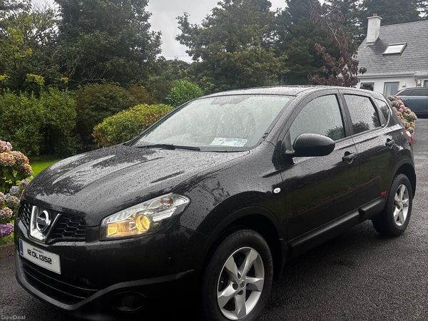Nissan Qashqai Estate/Jeep, Diesel, 2012, Black