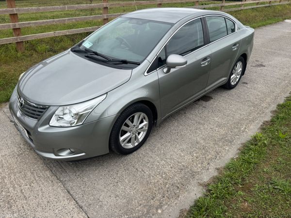 Toyota Avensis Saloon, Diesel, 2011, Grey