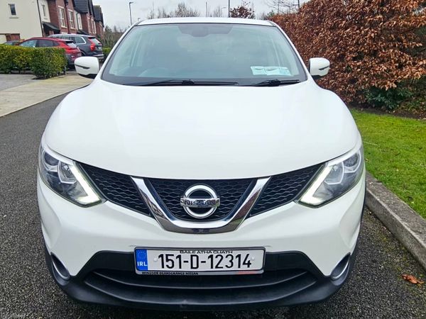 Nissan Qashqai Hatchback, Diesel, 2015, White