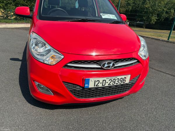 Hyundai i10 Hatchback, Petrol, 2012, Red