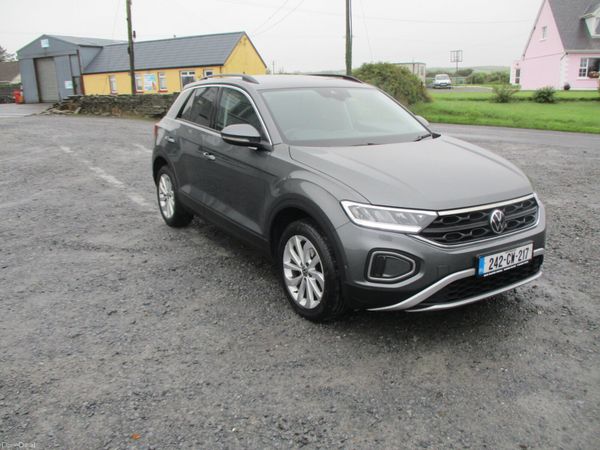 Volkswagen T-Roc SUV, Diesel, 2024, Grey