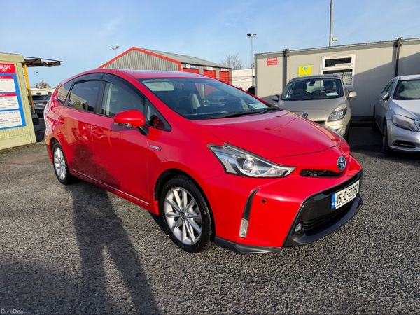 Toyota Prius Hatchback, Petrol Hybrid, 2015, Red