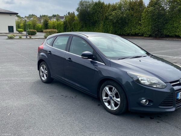 Ford Focus Hatchback, Diesel, 2013, Grey