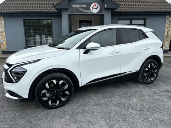Kia Sportage SUV, Petrol Plug-in Hybrid, 2026, White