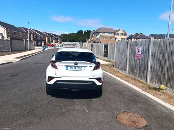 Toyota C-HR Hatchback, Petrol Hybrid, 2019, White