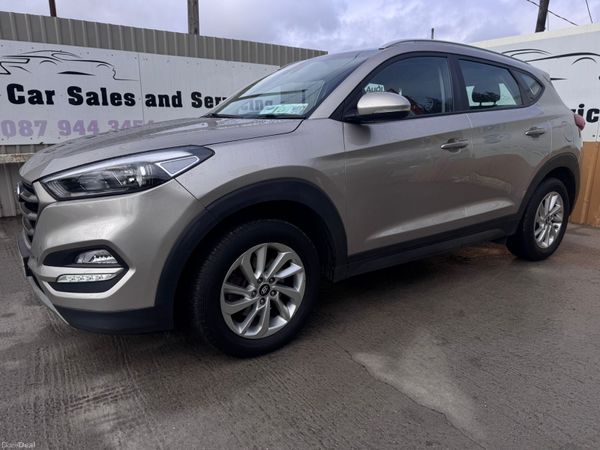 Hyundai Tucson SUV, Diesel, 2017, Gold