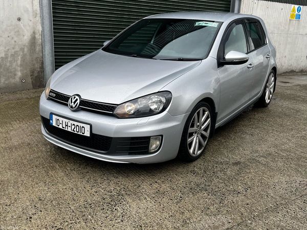 Volkswagen Golf Hatchback, Diesel, 2010, Silver