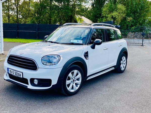 Mini Cooper Hatchback, Diesel, 2019, White
