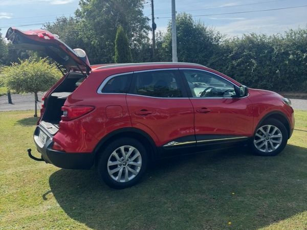Renault Kadjar SUV, Diesel, 2016, Red
