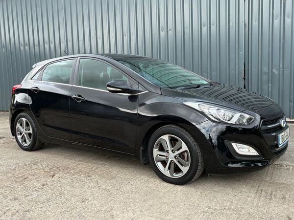 Hyundai i30 Hatchback, Petrol, 2016, Black