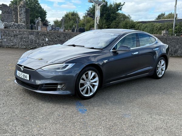 Tesla Model S Hatchback, Electric, 2016, Silver