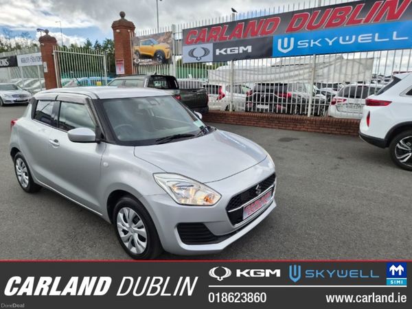 Suzuki Swift Hatchback, Petrol, 2019, Silver