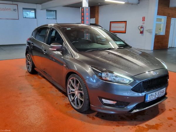 Ford Focus Hatchback, Diesel, 2017, Grey