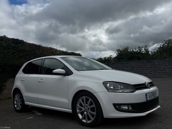 Volkswagen Polo Hatchback, Diesel, 2011, White