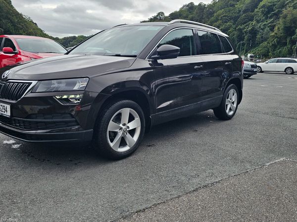 Skoda Karoq Estate/Jeep, Petrol, 2019, Brown