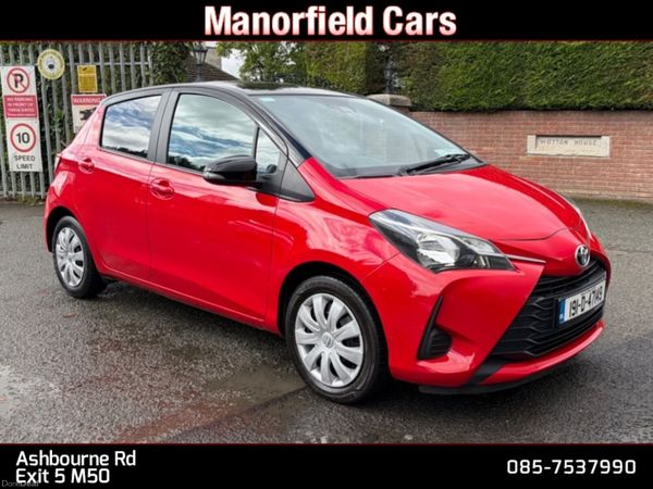 Toyota Yaris Hatchback, Petrol, 2019, Red