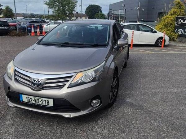 Toyota Avensis Saloon, Diesel, 2015, Bronze