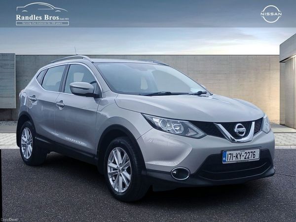 Nissan Qashqai SUV, Petrol, 2017, Grey