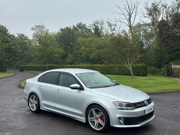 Volkswagen Jetta Saloon, Diesel, 2014, Silver
