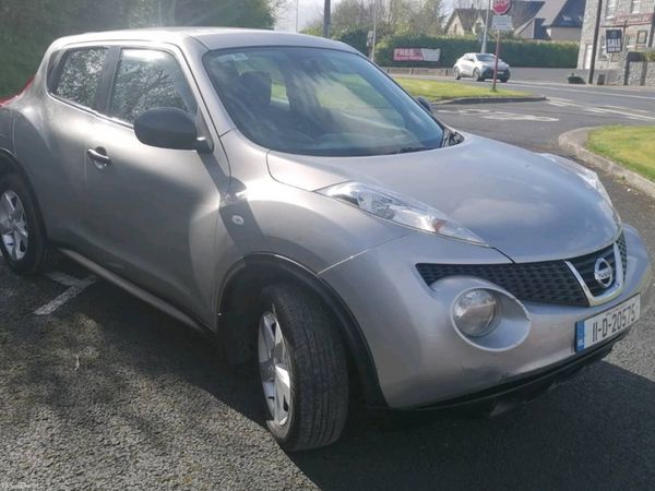 Nissan Juke SUV, Petrol, 2011, Silver