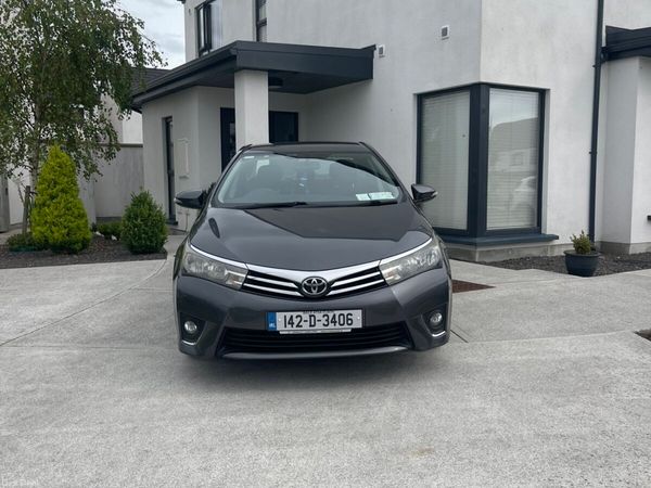 Toyota Corolla Saloon, Diesel, 2014, Grey