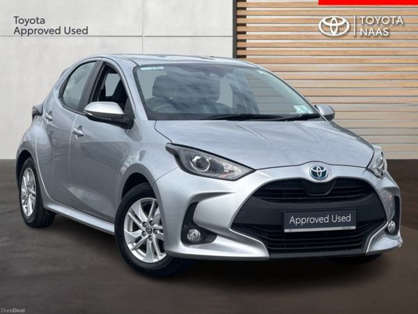 Toyota Yaris Hatchback, Petrol Hybrid, 2022, Silver