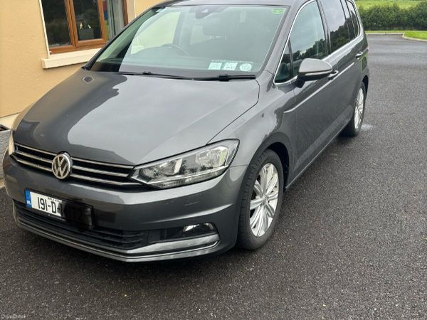Volkswagen Touran MPV, Diesel, 2019, Grey