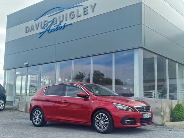 Peugeot 308 Hatchback, Diesel, 2021, Red