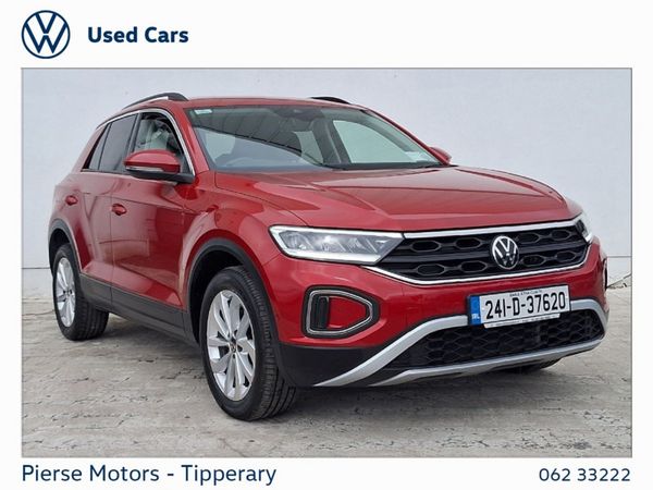 Volkswagen T-Roc SUV, Petrol, 2024, Red