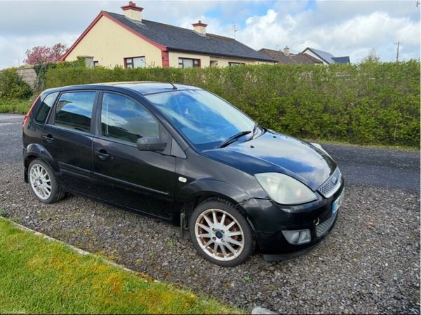 Ford Fiesta Hatchback, Petrol, 2007, Black