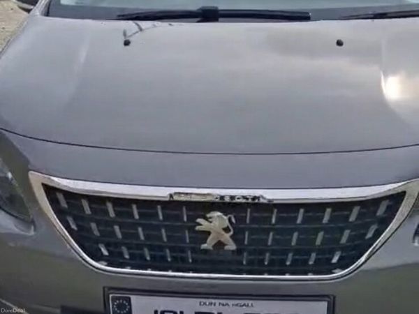 Peugeot 2008 Estate, Petrol, 2019, Grey