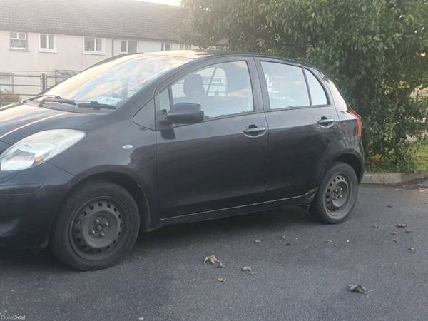 Toyota Yaris Hatchback, Petrol, 2009, Black