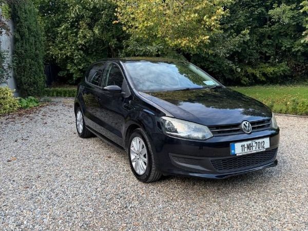 Volkswagen Polo Hatchback, Petrol, 2011, Black
