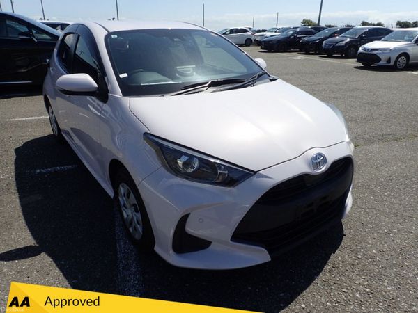 Toyota Yaris Hatchback, Petrol, 2020, White