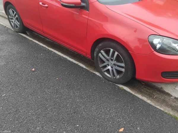 Volkswagen Golf Hatchback, Diesel, 2011, Red