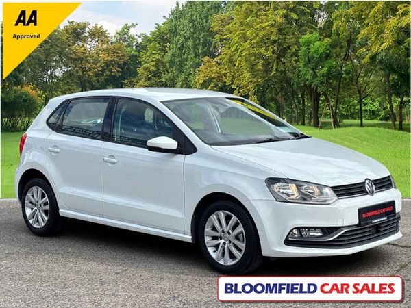 Volkswagen Polo Hatchback, Petrol, 2016, White