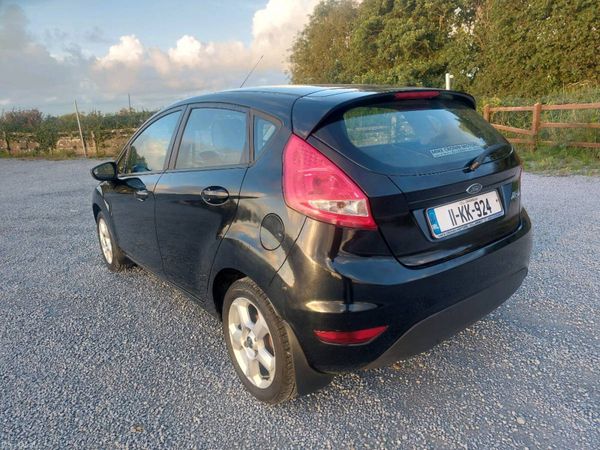 Ford Fiesta Hatchback, Petrol, 2011, Black