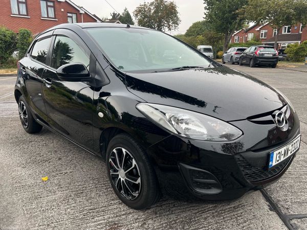 Mazda Demio MPV, Petrol, 2013, Black