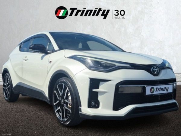 Toyota C-HR SUV, Petrol Hybrid, 2020, White