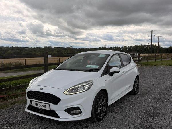 Ford Fiesta Hatchback, Petrol, 2019, White