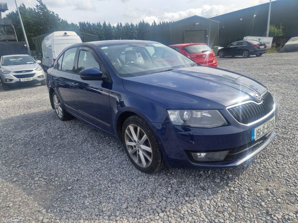 Skoda Octavia Hatchback, Diesel, 2015, Blue