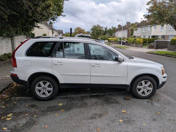 Volvo XC90 SUV, Diesel, 2011, White