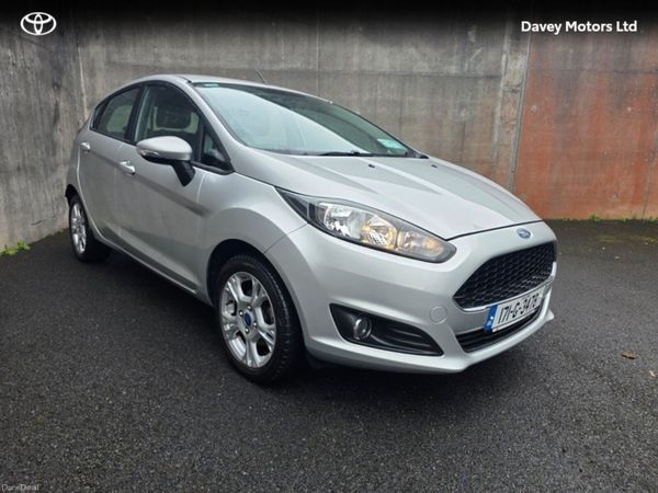Ford Fiesta Hatchback, Petrol, 2017, Grey
