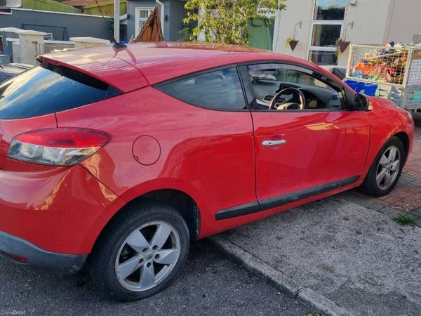 Renault Megane Coupe, Diesel, 2011, Red