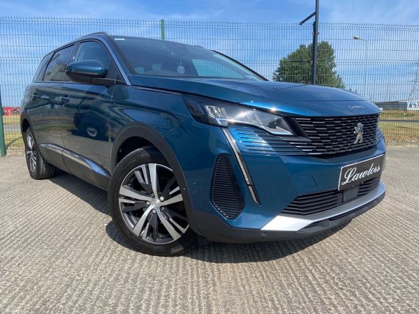 Peugeot 5008 MPV, Diesel, 2021, Blue