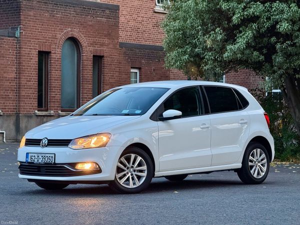 Volkswagen Polo Hatchback, Petrol, 2016, White