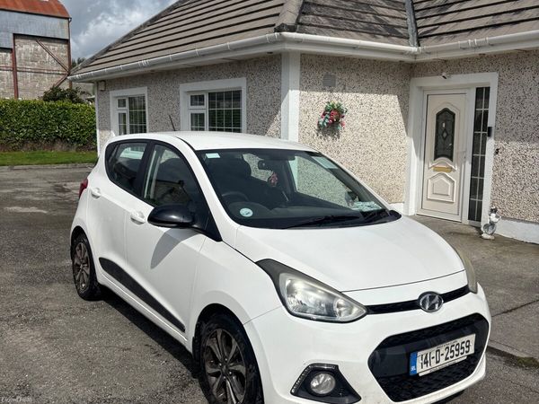 Hyundai i10 Hatchback, Petrol, 2014, White