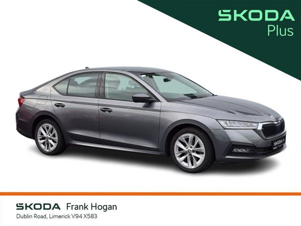 Skoda Octavia Saloon, Petrol, 2023, Grey