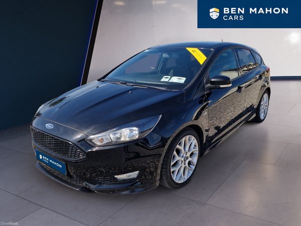 Ford Focus Hatchback, Petrol, 2018, Black