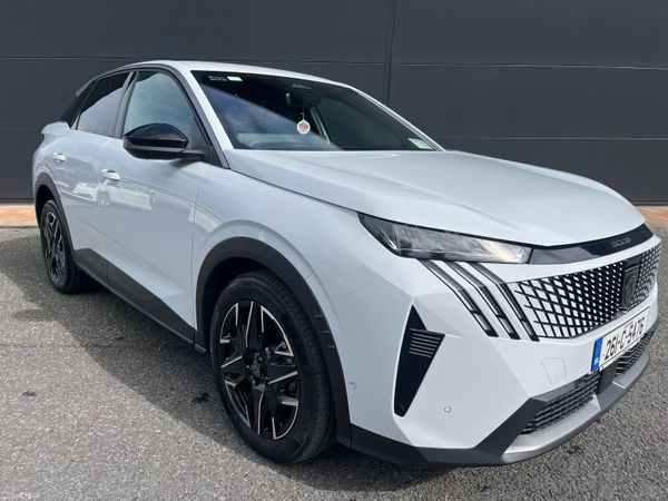 Peugeot 3008 MPV, Petrol, 2026, White